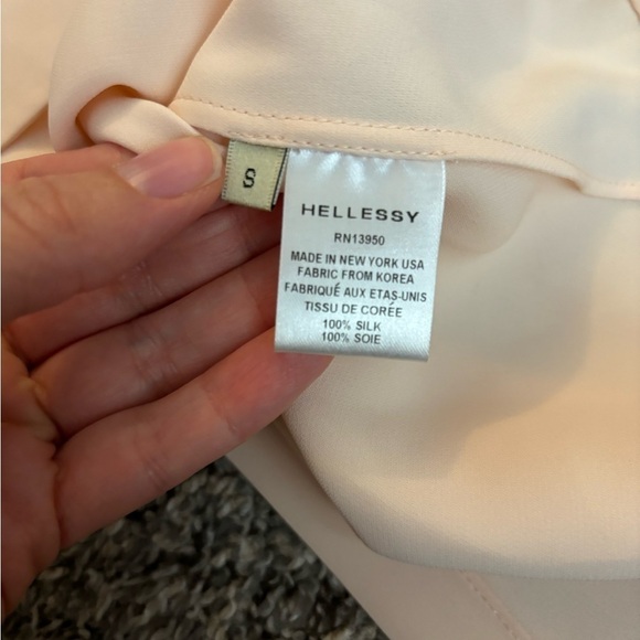 HELLESSY • Women’s Silk Light Pink Short Sleeve Split Back Blouse Size Small - Picture 6 of 7